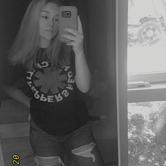 Meet your Posher, Jade - Picture 1 of 1